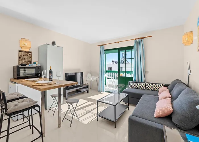 Home2book Bright Sea View Apartament *